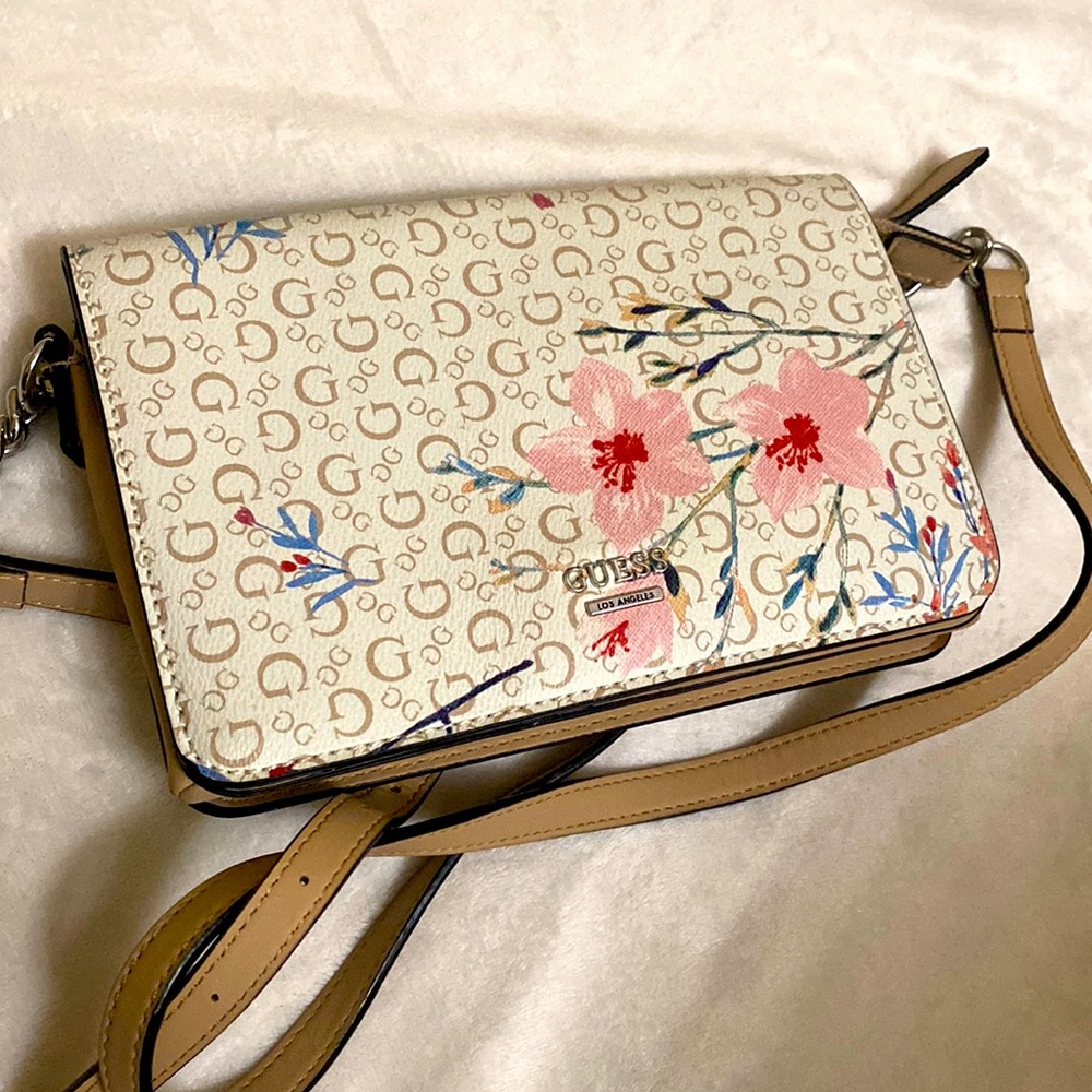 Guess bag NWT